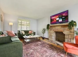 Cozy 3-bedroom family home - sleeps 8, great coffee