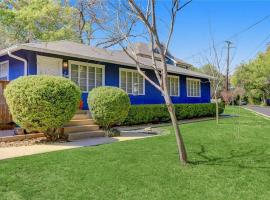 Downtown ATX! Deep Eddy Bungalow #A, bungalow em Austin
