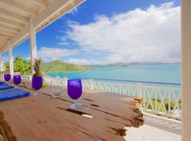 Big Blue Ocean Views from Every Room, Small Pool and Hot Tub - Sea Rock, Hotel in Coral Bay