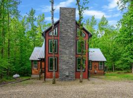 Stardust Hollow-families-pool table-outdoor luxury, vacation home in Broken Bow