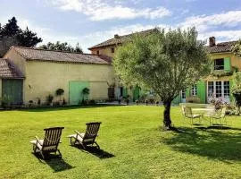 Lovely Home In Violès