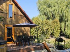 4 Wheels Cabin, hotel Būda városában