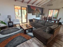 CASA CON TINAJA, PISCINA Y QUINCHO - Puc&oacute;n, hotel con tinas de hidromasaje en Puc&oacute;n