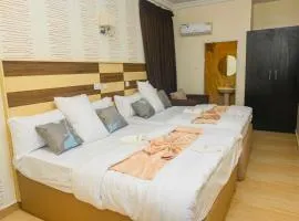 Proximus Hotel and Suites