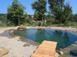 CAN QUEL - Escapada a la natura, hotel i Les Planes d'Hostoles