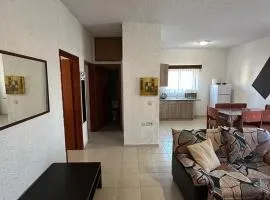 Cozy Home 400m From The Beach!
