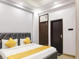 Hotel lovemoon stay- Delhi University' by green