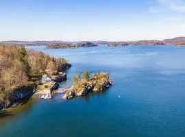 Explore Håøya Nature Reserve