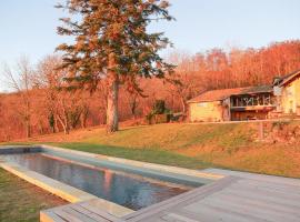 Family Home In The Heart Of Beaujolais, ξενοδοχείο σε Régnié