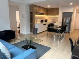 Modern & Spacious 2 Bed 2 Bath Apartment with Parking