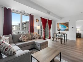 Peaceful 2BR Retreat with parking Situated 7 Mins to the Falls, apartment in Niagara Falls