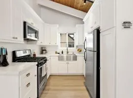 Sueños Azules- Fawnskin Retreat Cottage in Big Bear