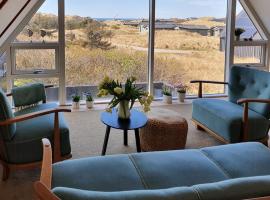 Home By North Sea Trail With Ocean View, hotel v destinaci Saltum