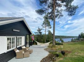 Cabin With Annex And View Over Øymarksjøen, hotel a Ørje
