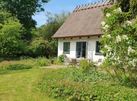 Colour Joy In Thatched House Of The North Coast, hotel din Hundested