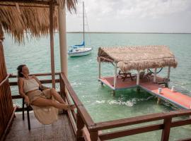 Seven Blue House Village & Lodge, hotell i Bacalar