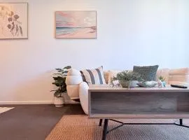Stylish Comfy 2bd Apt in CBR City Family&Business