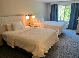 Tapa Hotel Inn & Suites, hôtel à Mahwah