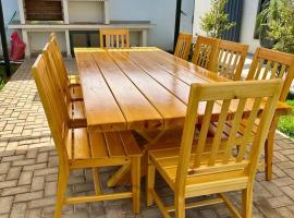 Tiny villa, ξενοδοχείο σε Ναντόρ