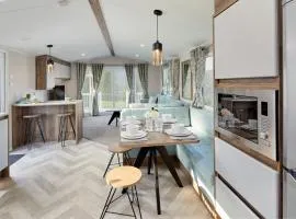 Island Breeze - Hayling Island