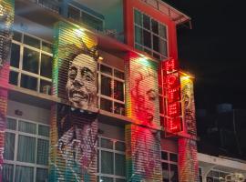 Lenny's Koh Samui, hotel v Chaweng Beach