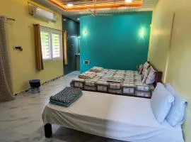 VAIBHAV HOME STAY