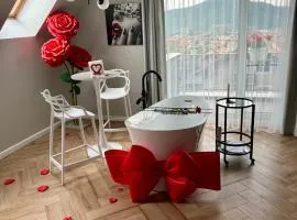 Студио с вана и гледка в "The House" с Термална зона