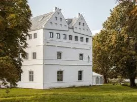 Attic Apartment In A Manor House On Rügen