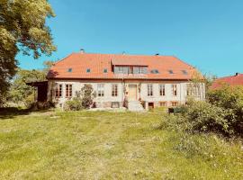 Characterful Holiday Flat On Rügen, hotel di Rambin