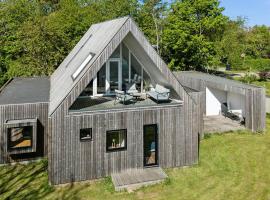 Modern Architectural House At Saxild Beach، فندق في Odder