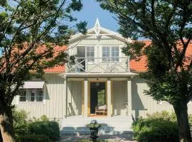 Charming Artists House In Söderåkra
