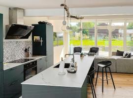 Family Cottage At Udsholt With Unique Style, hotel in Græsted