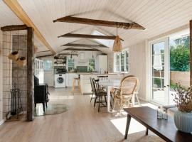Peace Of Mind And A Smile On Your Lips At Havnsø, hotel v destinaci Føllenslev