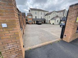 Earle House Serviced Apartments, Hotel in Crewe