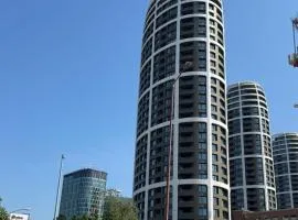 Sky park by Zaha Hadid- modern stay with Garage