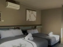 Calder Family Motel