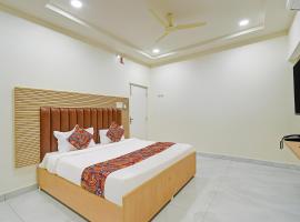 Hotel Vaarahi Chanda Nagar, Near Hitech City, hotel a Hyderabad