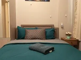 Bs517 Condo w Balcony near MOA BS517