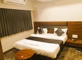 Hotel Lake Palace Ahmedabad