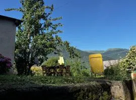 Maison de village avec vue sur les montagnes et jardin privatif