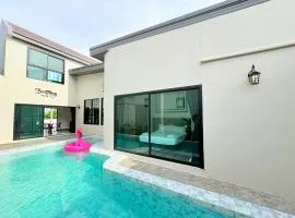 Brittany Private Pool Villa-Pattaya