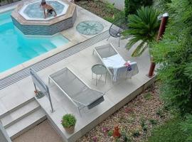 Amfora Panzió, hotel v destinaci Gyula