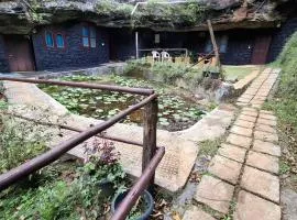 Escape Natural Farm Stay - Cave 2