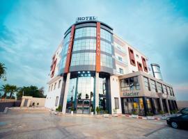 Rafiny Hôtel, hotel s parkováním v destinaci Ksar el Kebir