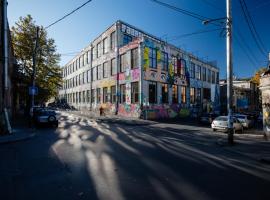 Fabrika Hostel & Suites, hotel in Tbilisi City