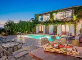 Villa Tramonto with Private Heated Pool, by ZanteWize