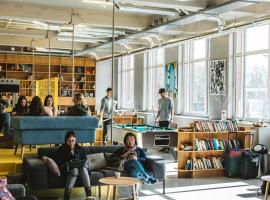 ClinkNOORD Hostel, hostel in Amsterdam