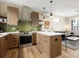 Hamilton Place Sagewood Building 307 C