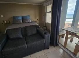 Whales View self catering Elysium