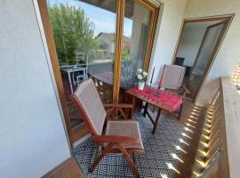 Ferienwohnung See und Sonne, hotel v destinaci Obing